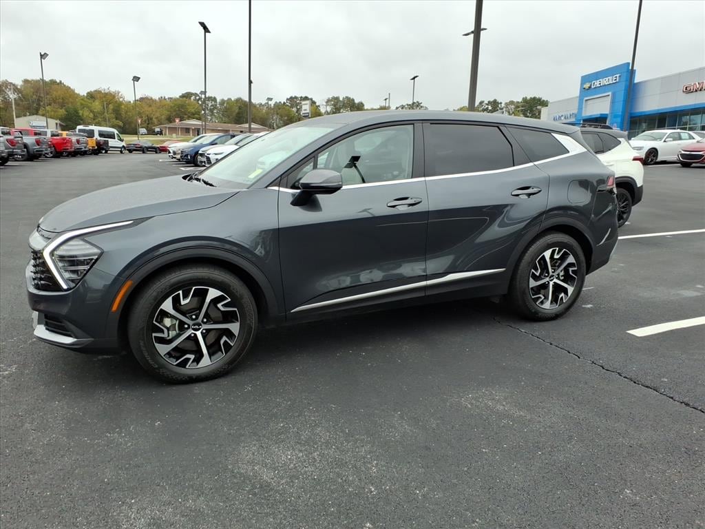 Used 2025 Kia Sportage EX