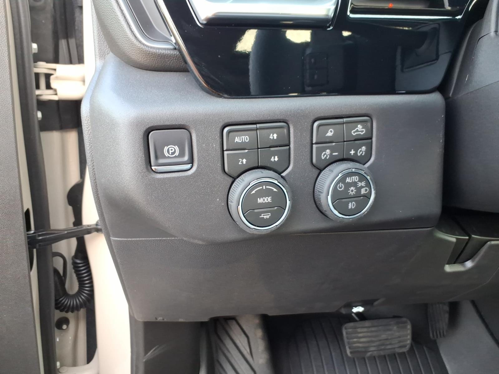 2026 Chevrolet Silverado 1500 RST - Photo 14