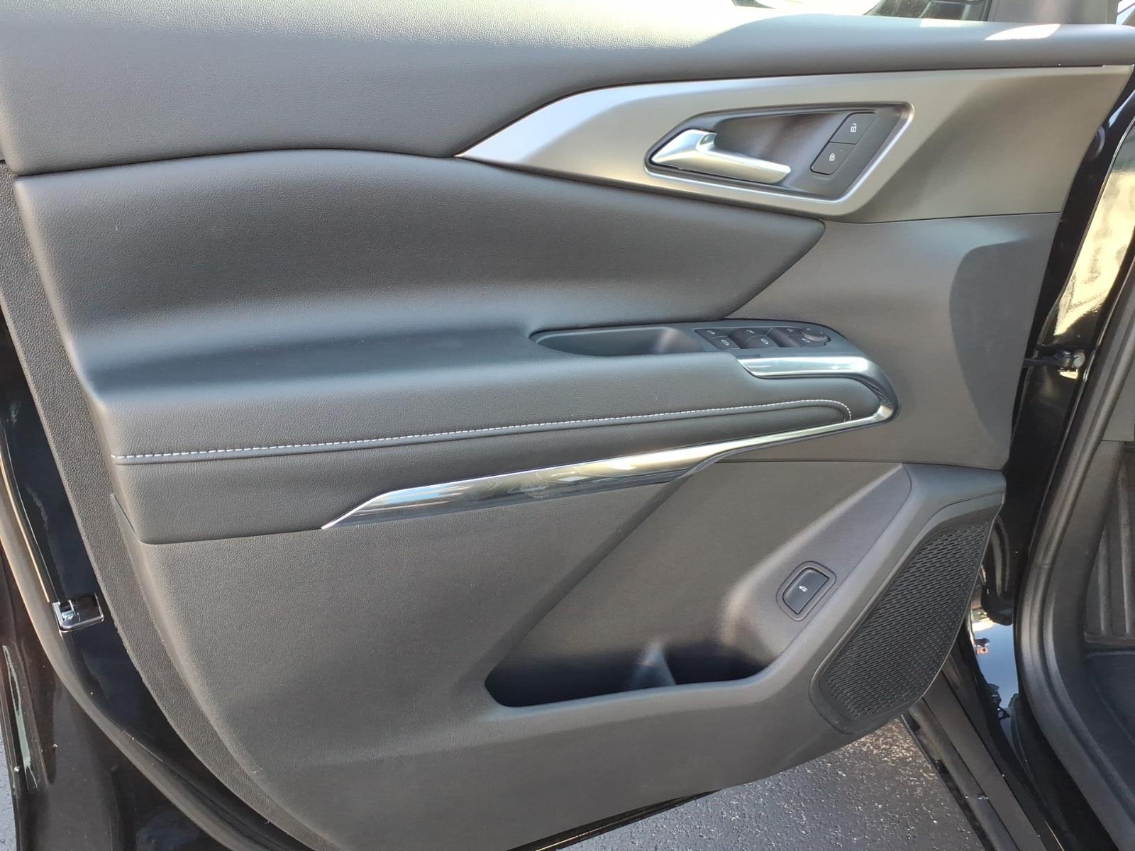 2026 Chevrolet Traverse LT - Photo 11