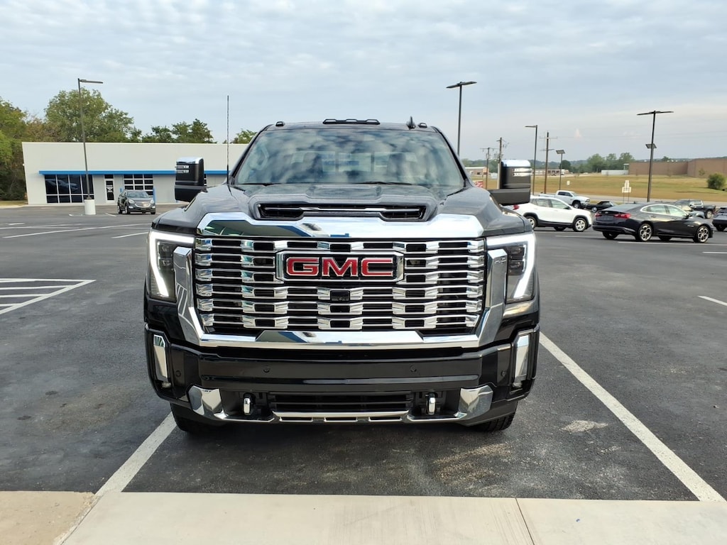 Used 2025 GMC Sierra 3500 HD Denali DRW Truck