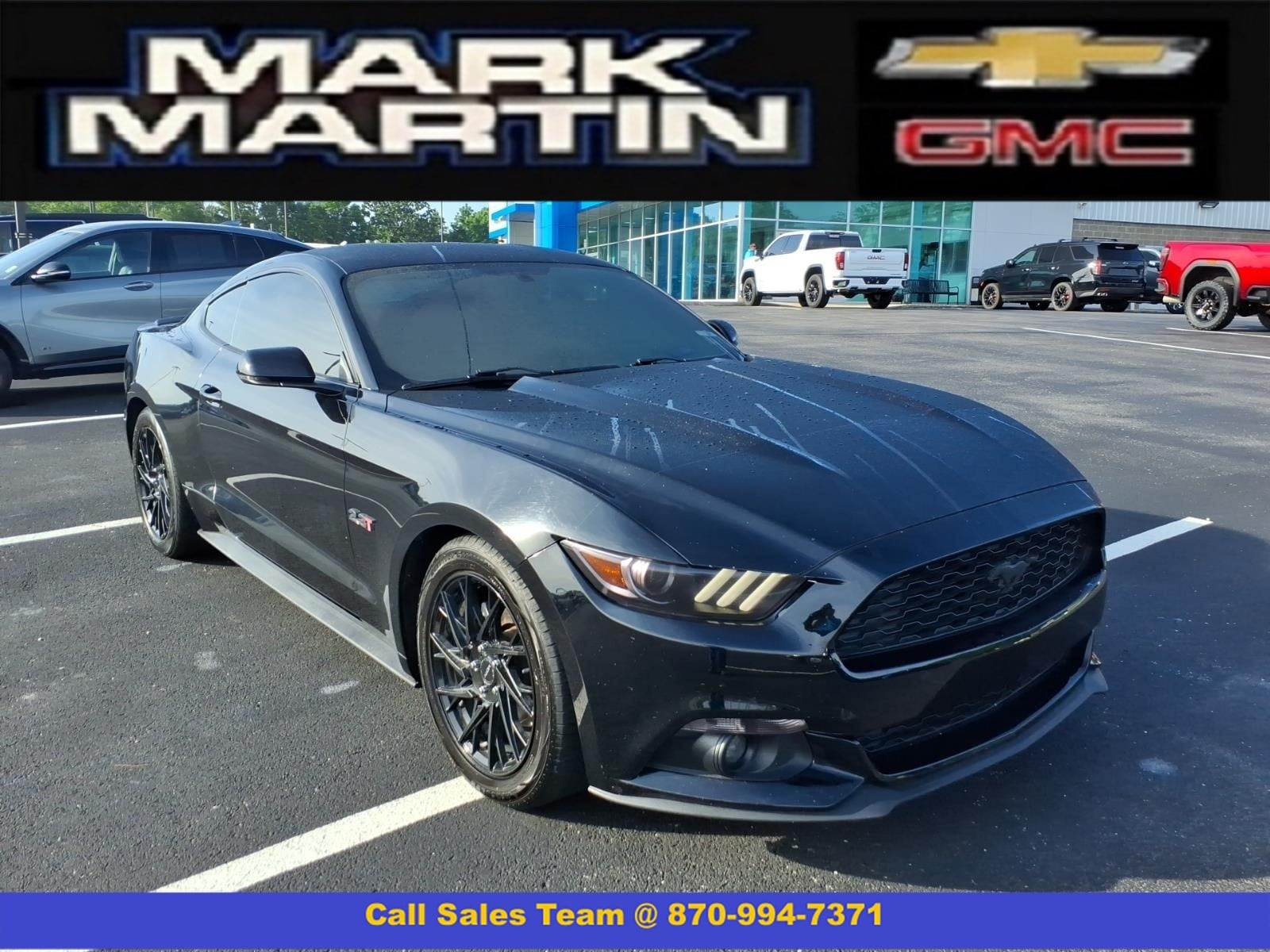 2017 Ford Mustang EcoBoost Coupe Premium's photo
