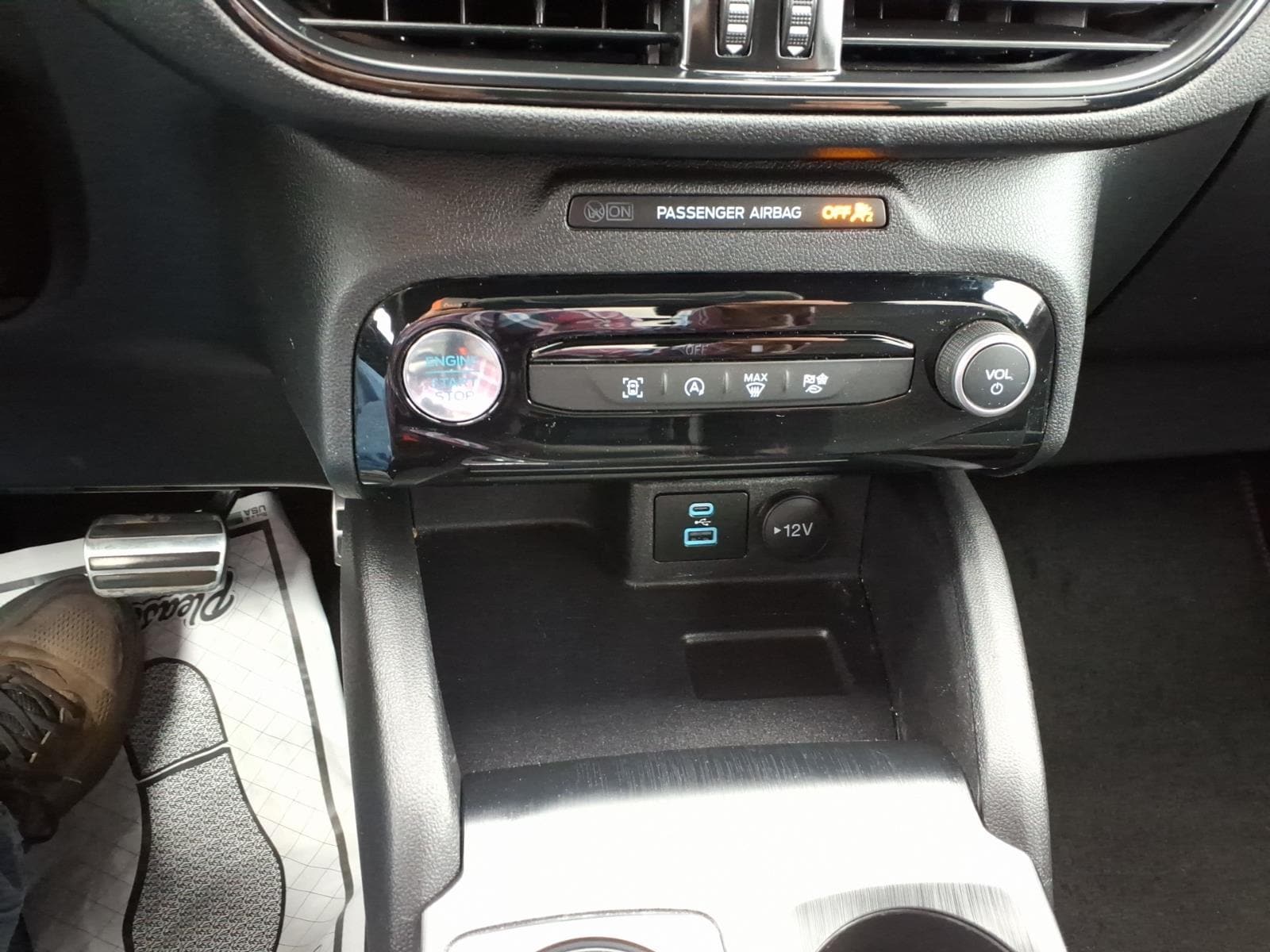 2023 Ford Escape ST-Line - Photo 14