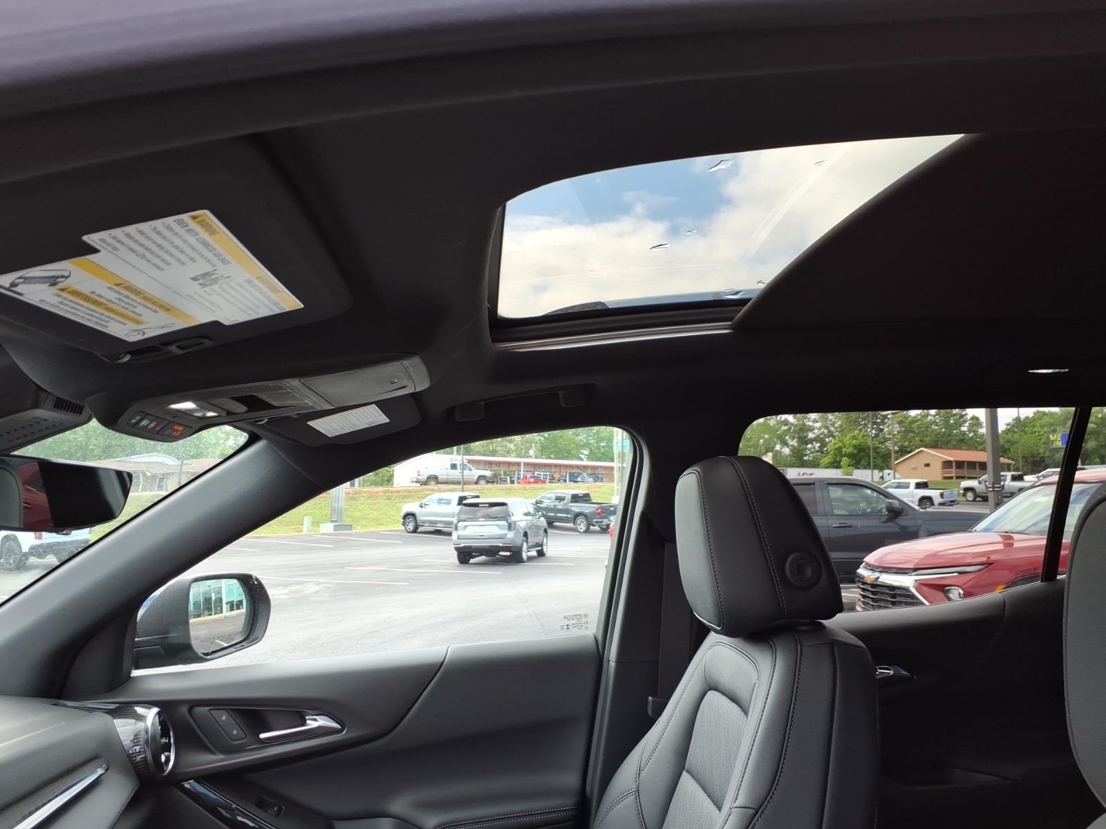 2026 Chevrolet Equinox LT - Photo 11
