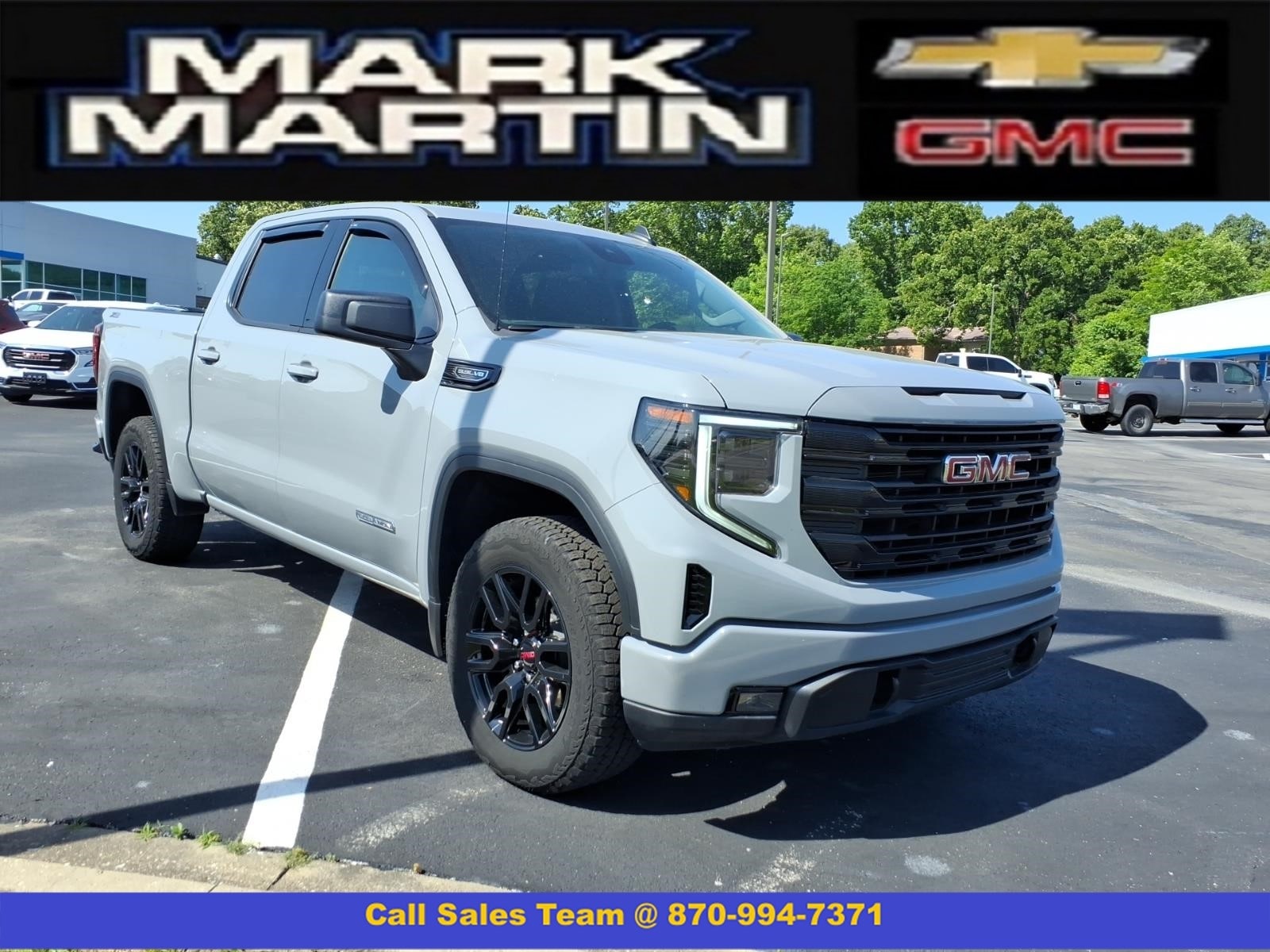 2024 GMC Sierra 4WD Crew Cab Standard Box Elevation's photo