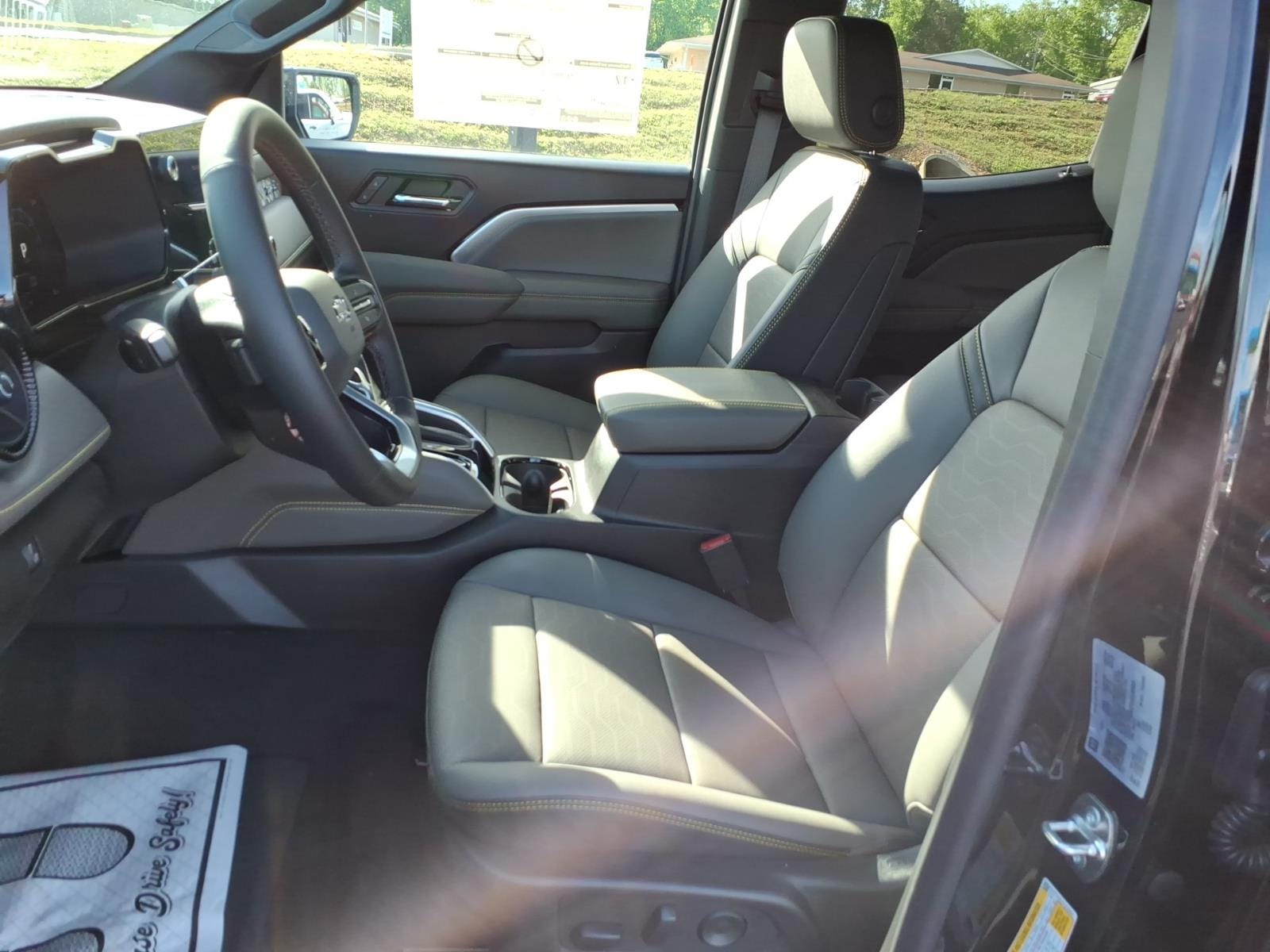 2026 Chevrolet Colorado ZR2 - Photo 12