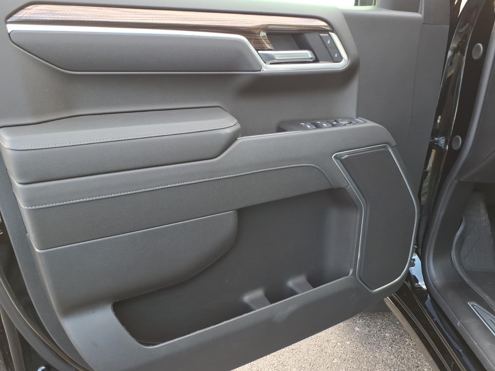 2026 Chevrolet Silverado 1500 RST - Photo 12