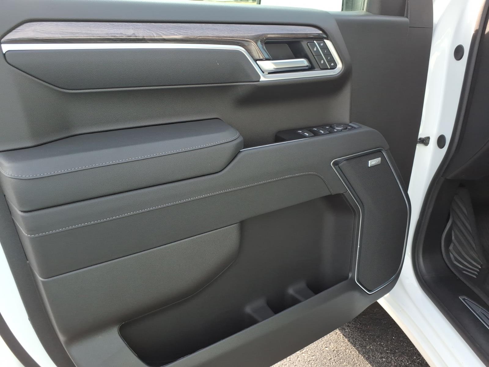 2026 Chevrolet Silverado 1500 LTZ - Photo 11