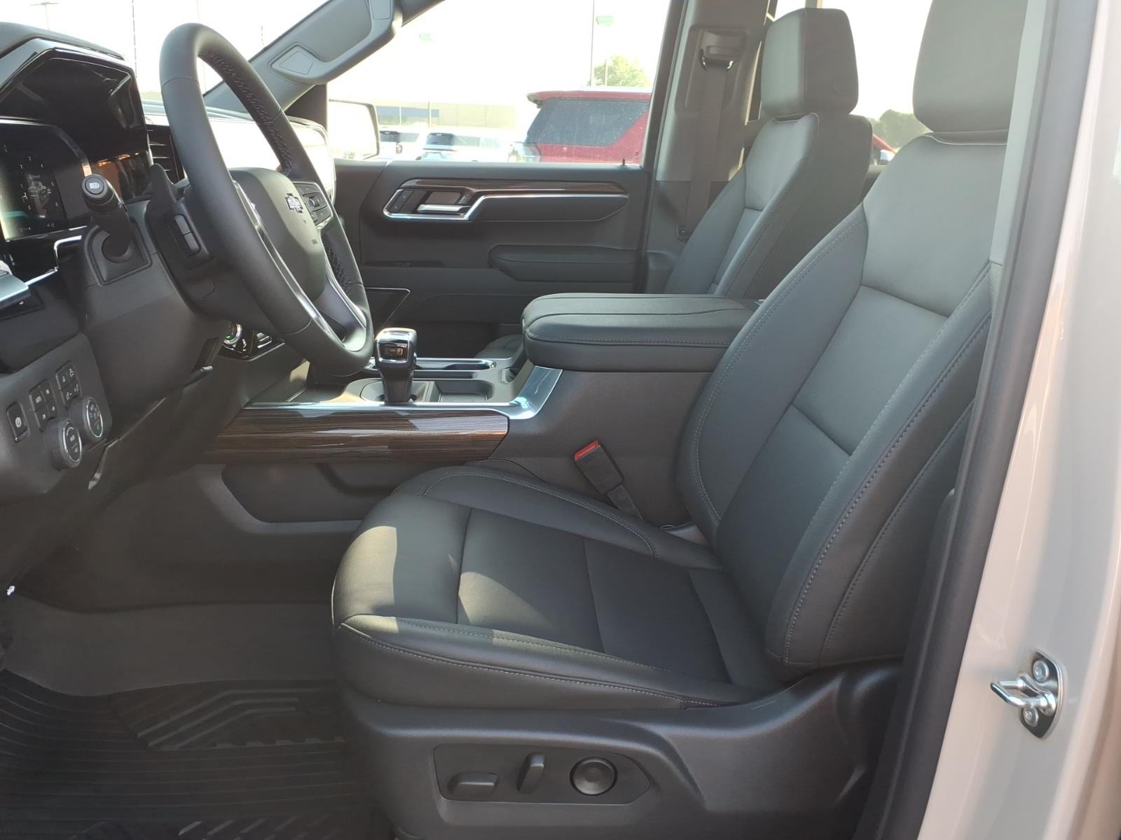 2026 Chevrolet Silverado 1500 RST - Photo 15