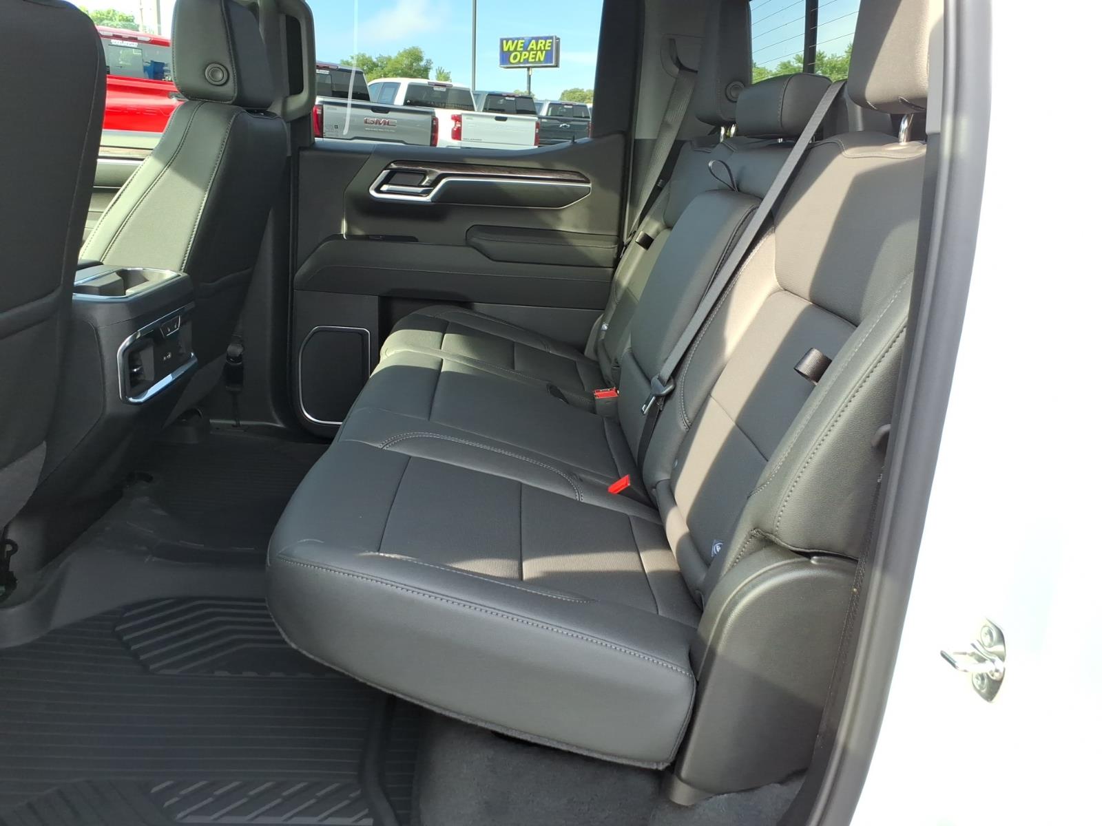 2026 Chevrolet Silverado 1500 LTZ - Photo 8