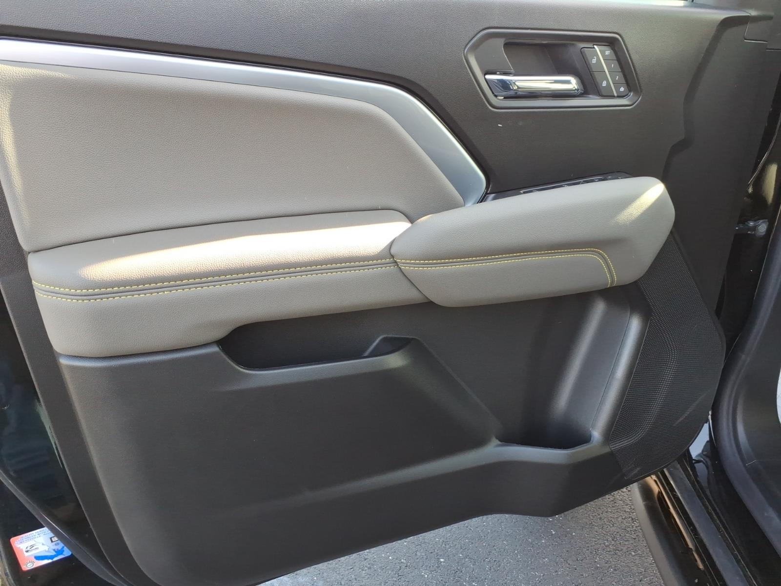 2026 Chevrolet Colorado ZR2 - Photo 11