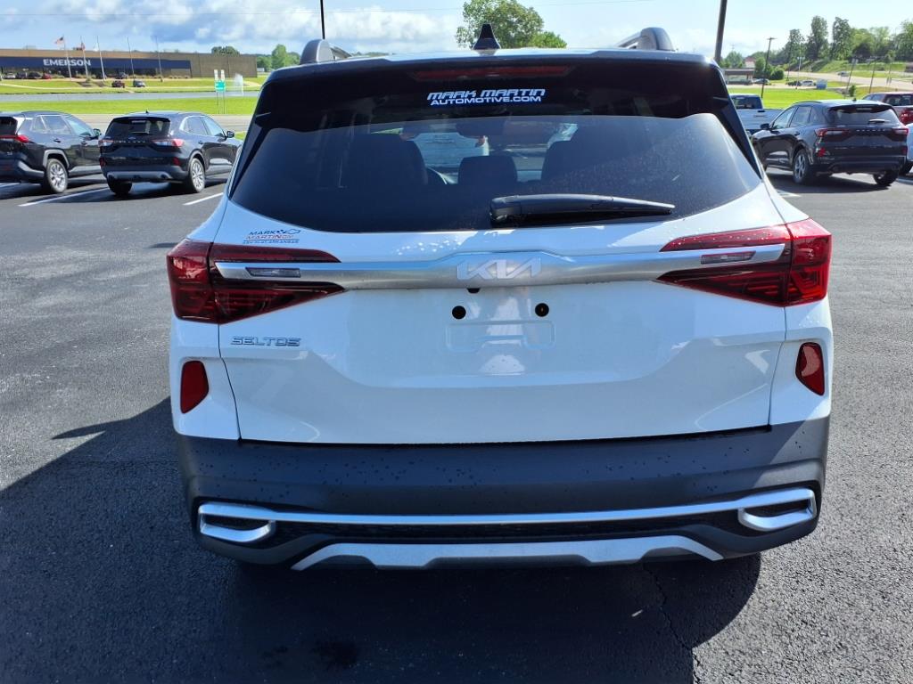 2023 Kia Seltos Nightfall Edition photo 2