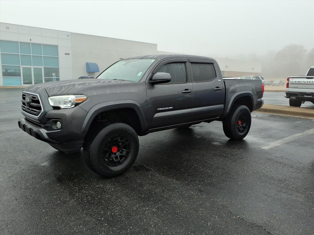 2019 Toyota Tacoma SR5 V6 photo 3