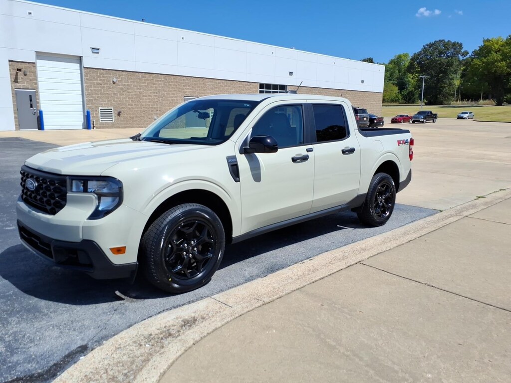 Used 2025 Ford Maverick XLT Crew Cab Short Bed Truck