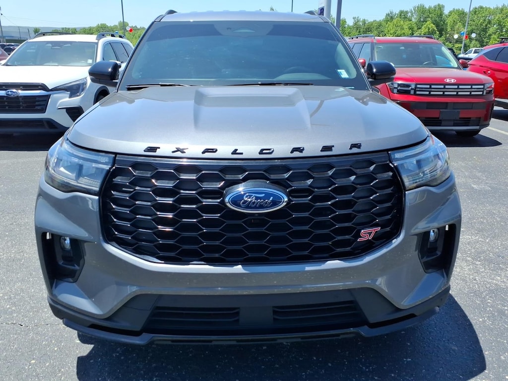Used 2025 Ford Explorer ST SUV