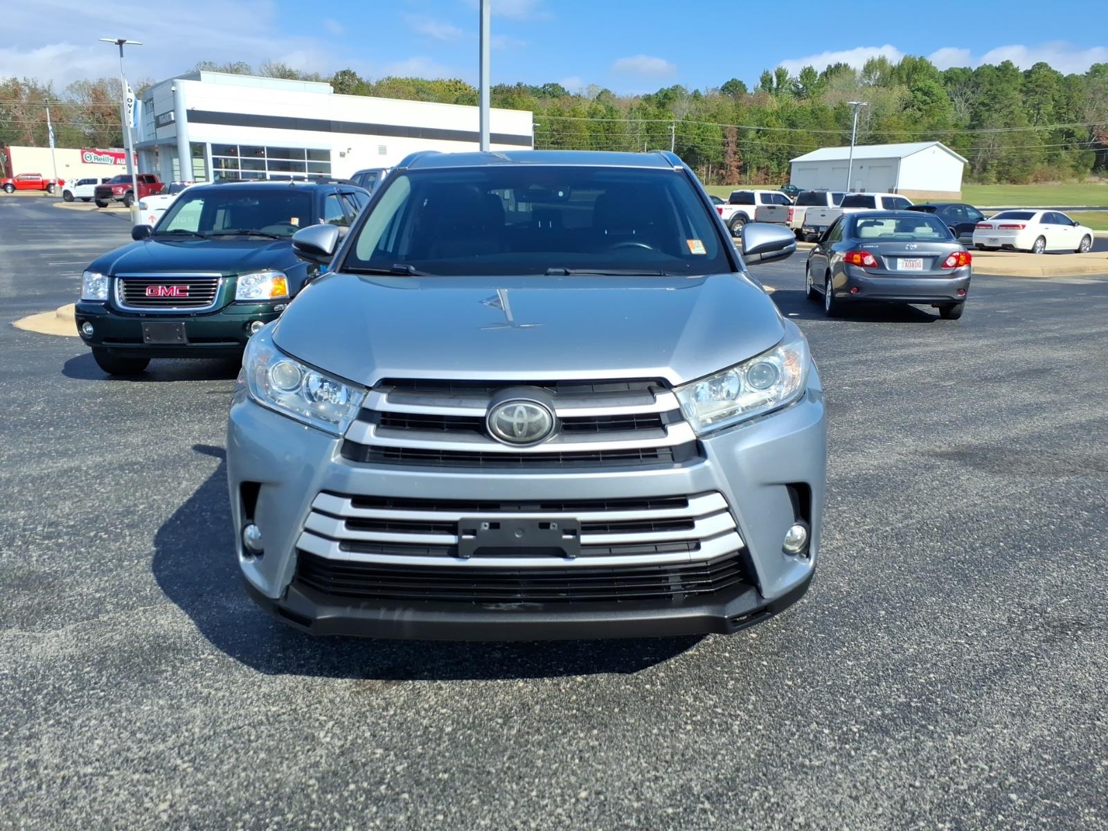 Used 2018 Toyota Highlander XLE SUV