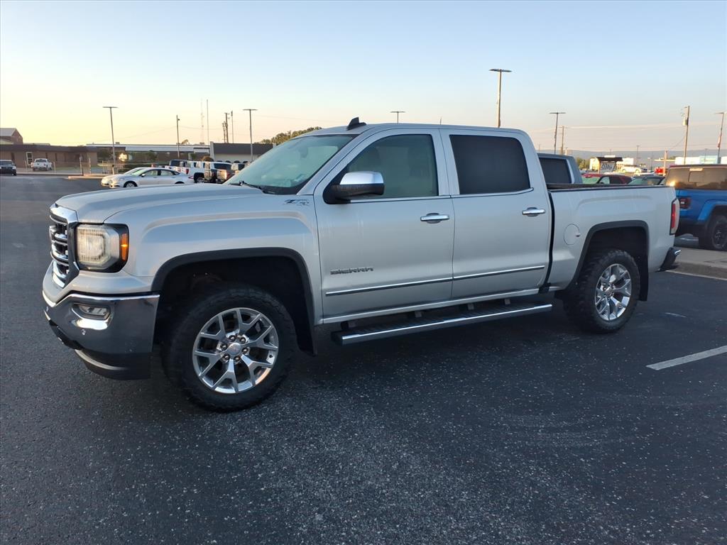 2018 Gmc Sierra 1500 SLT photo 3