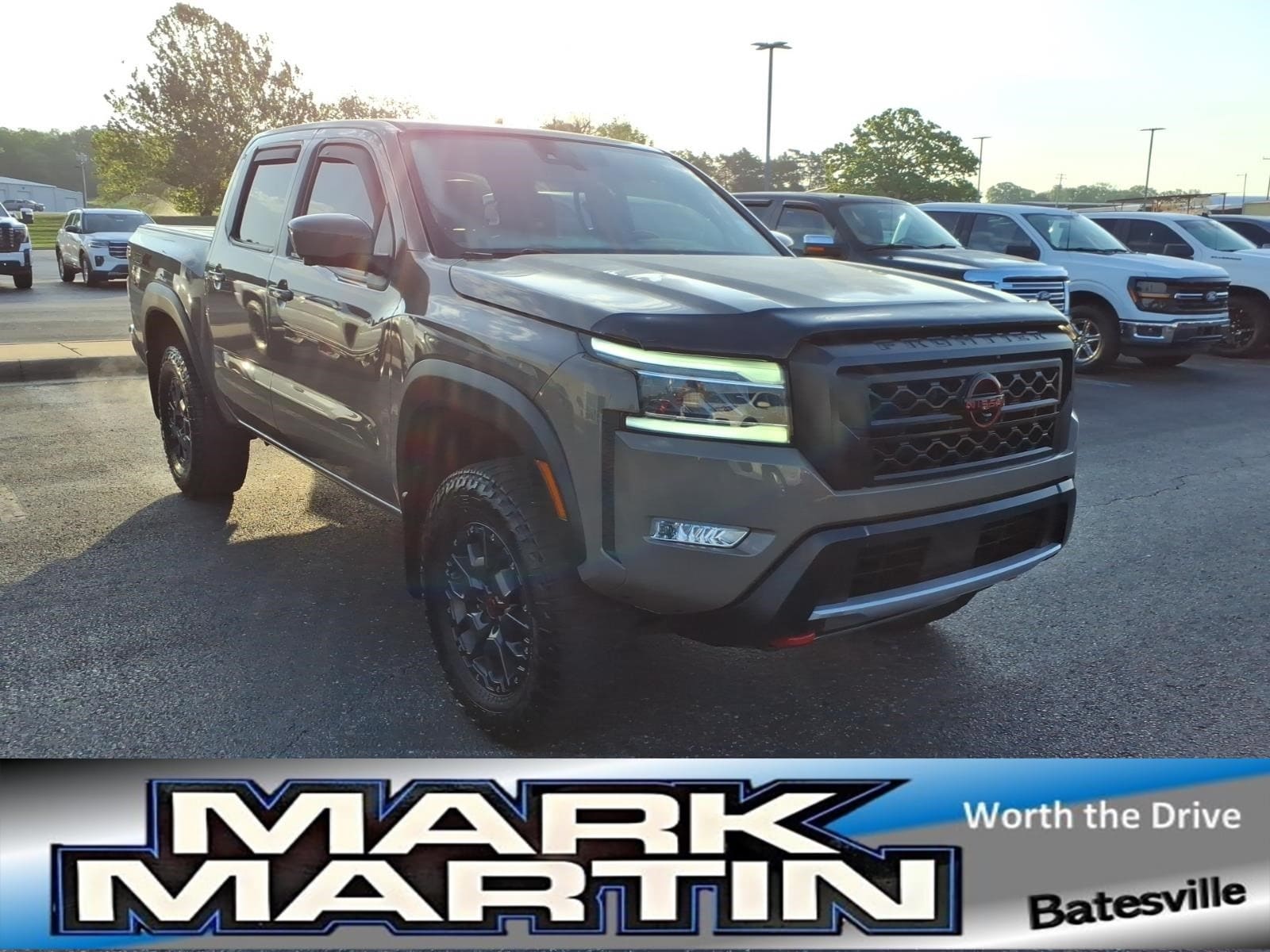 2023 Nissan Frontier PRO-4X Crew Cab 4X4's photo
