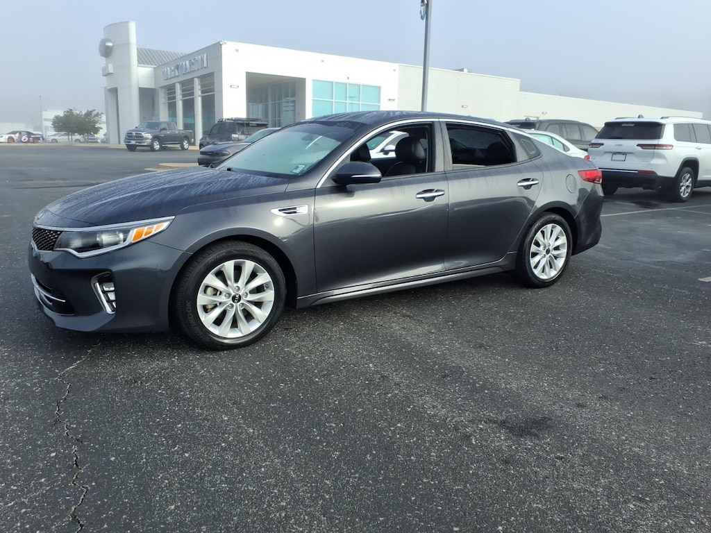 Used 2018 Kia Optima S Sedan