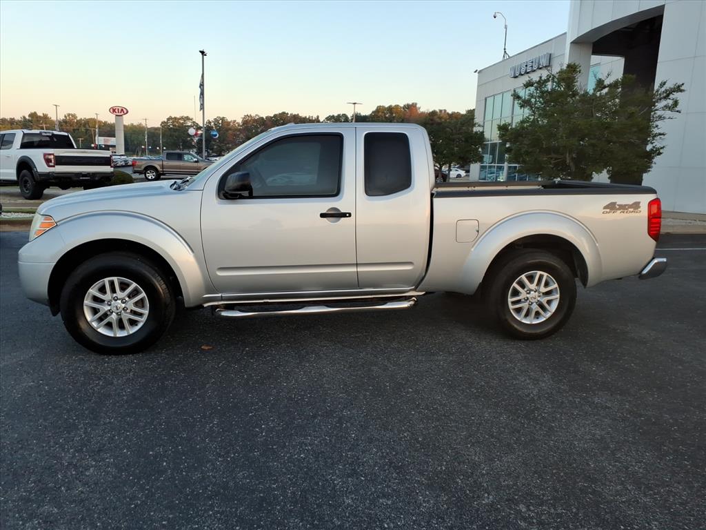 2014 Nissan Frontier SV photo 3
