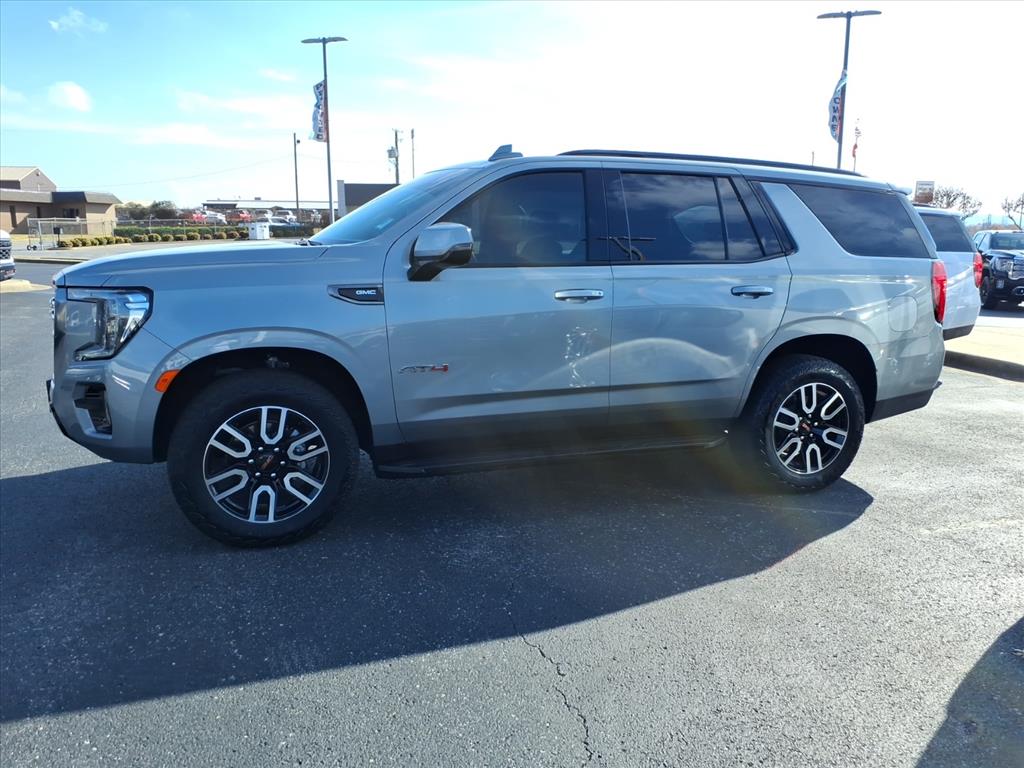 2024 Gmc Yukon AT4 photo 3