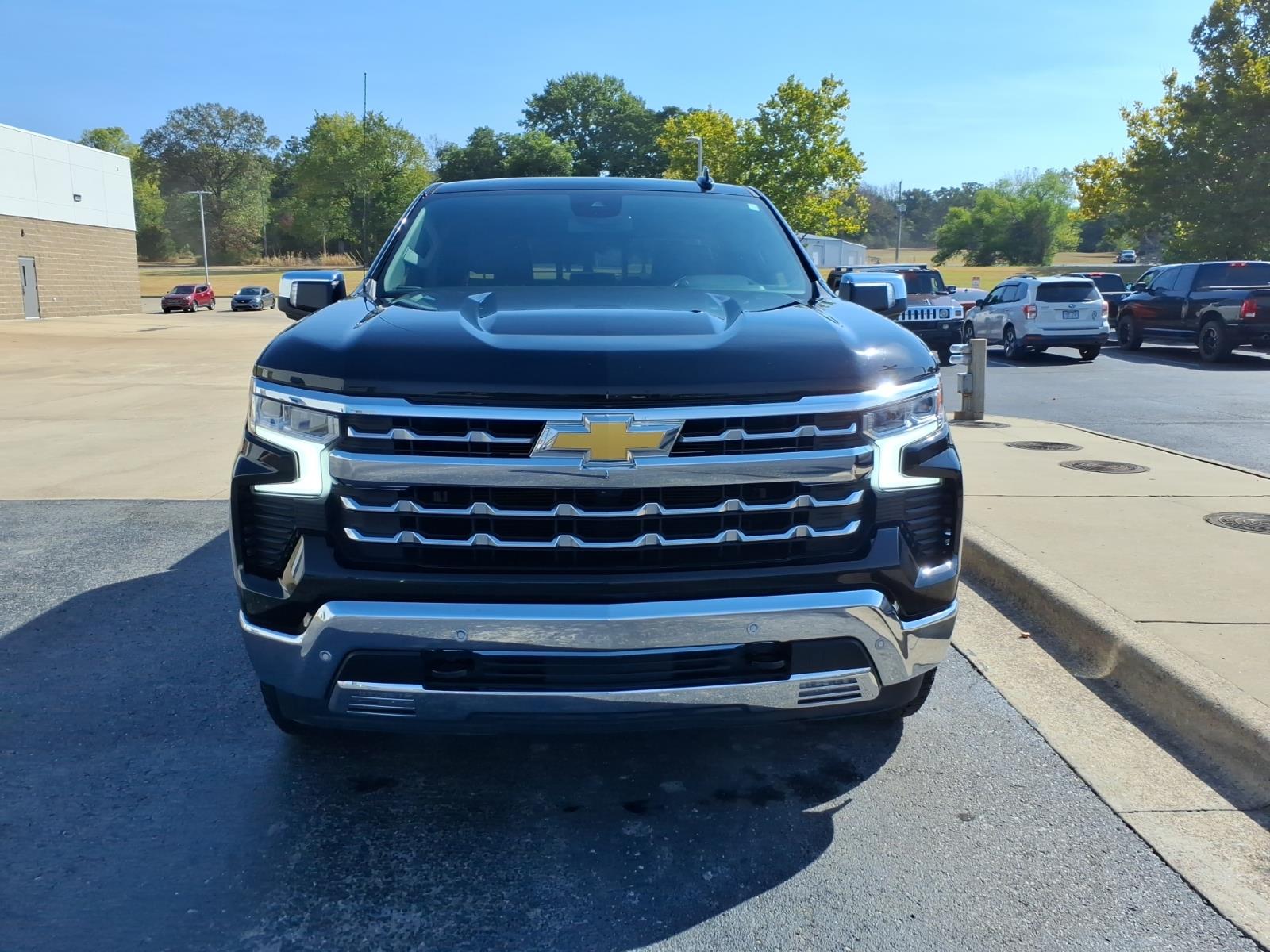 Used 2025 Chevrolet Silverado 1500 LTZ with VIN 2GCUKGED1S1163957 for sale in Little Rock