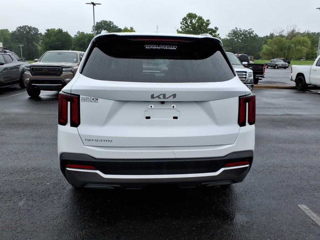 Used 2024 Kia Sorento SX SUV