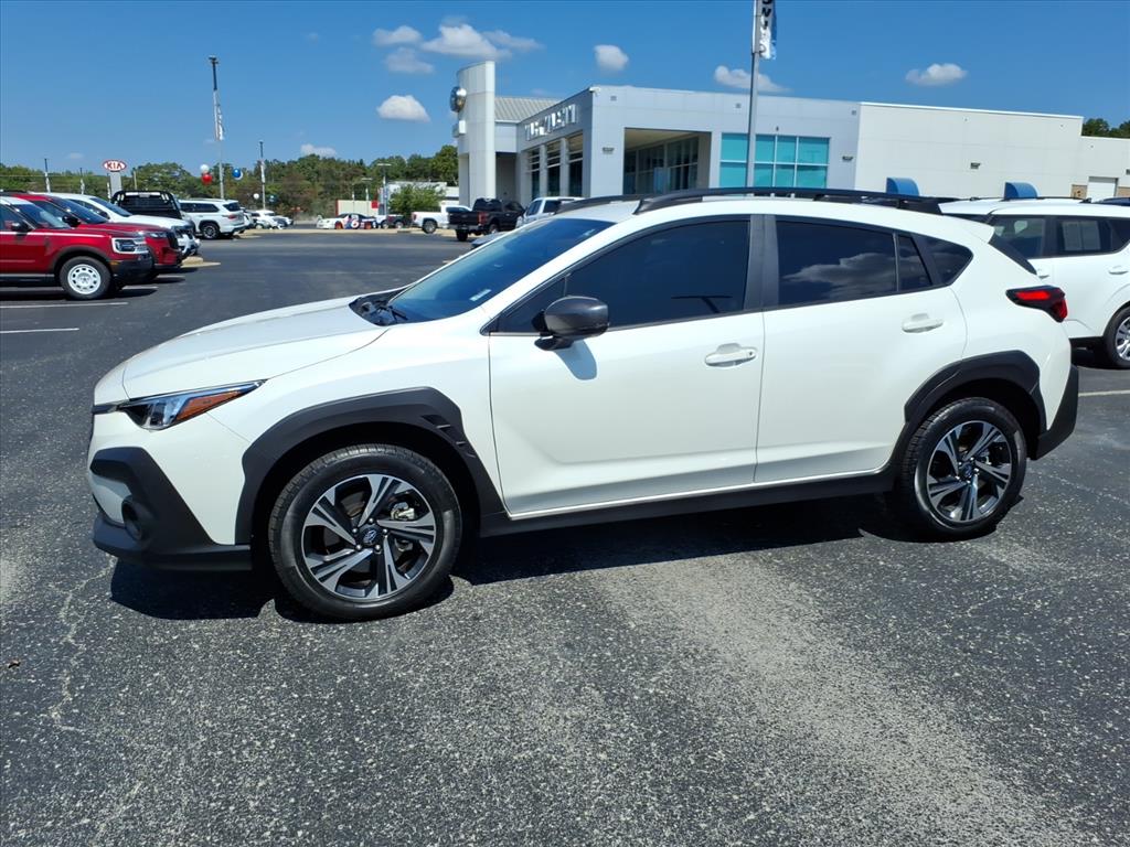 2024 Subaru Crosstrek Premium photo 3