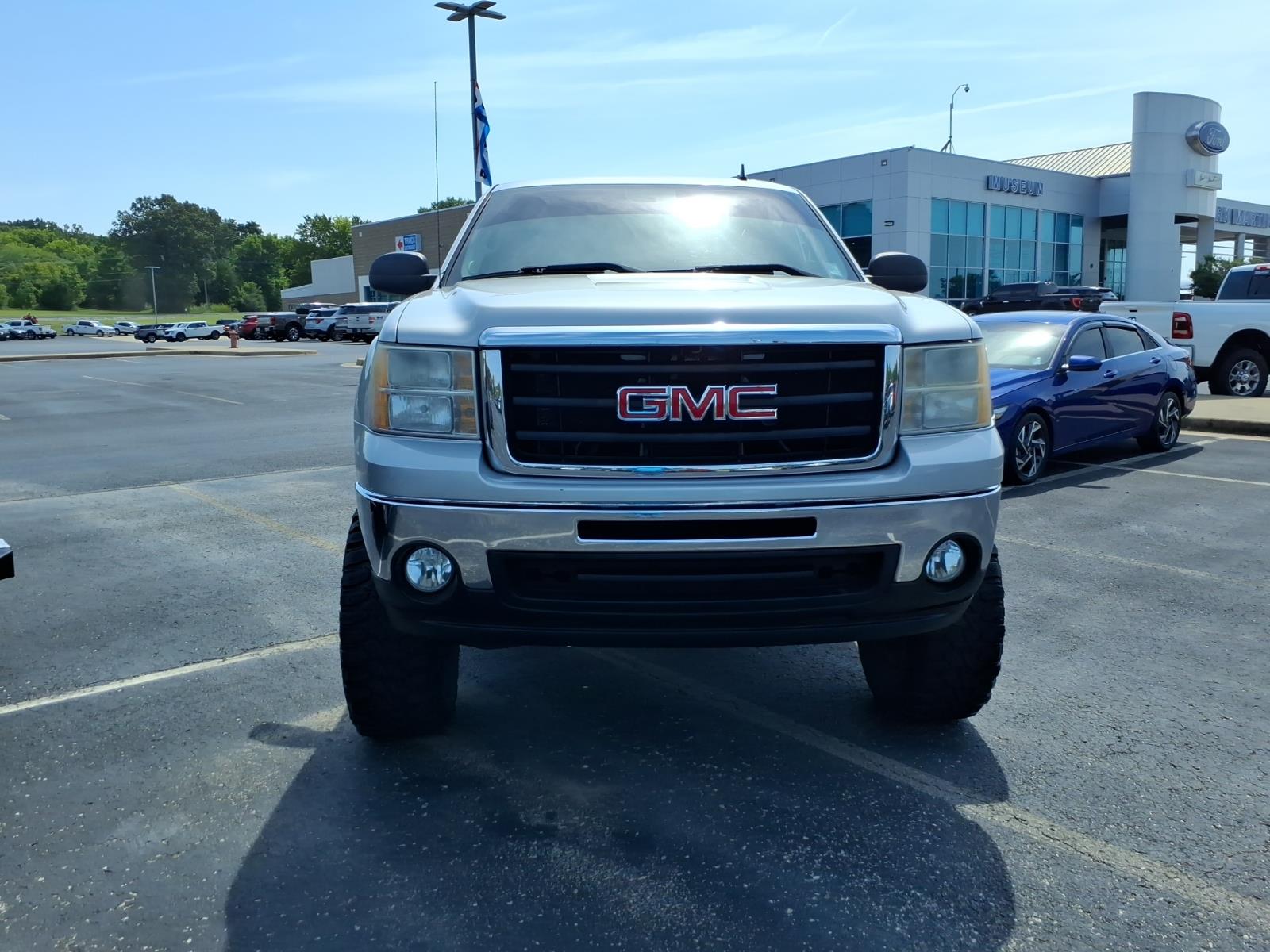Used 2010 GMC Sierra 1500 SLE with VIN 3GTRKVE30AG114921 for sale in Little Rock