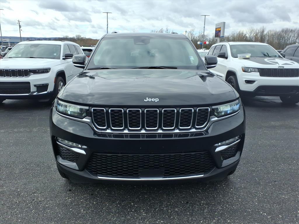 2024 Jeep Grand Cherokee Limited photo 2