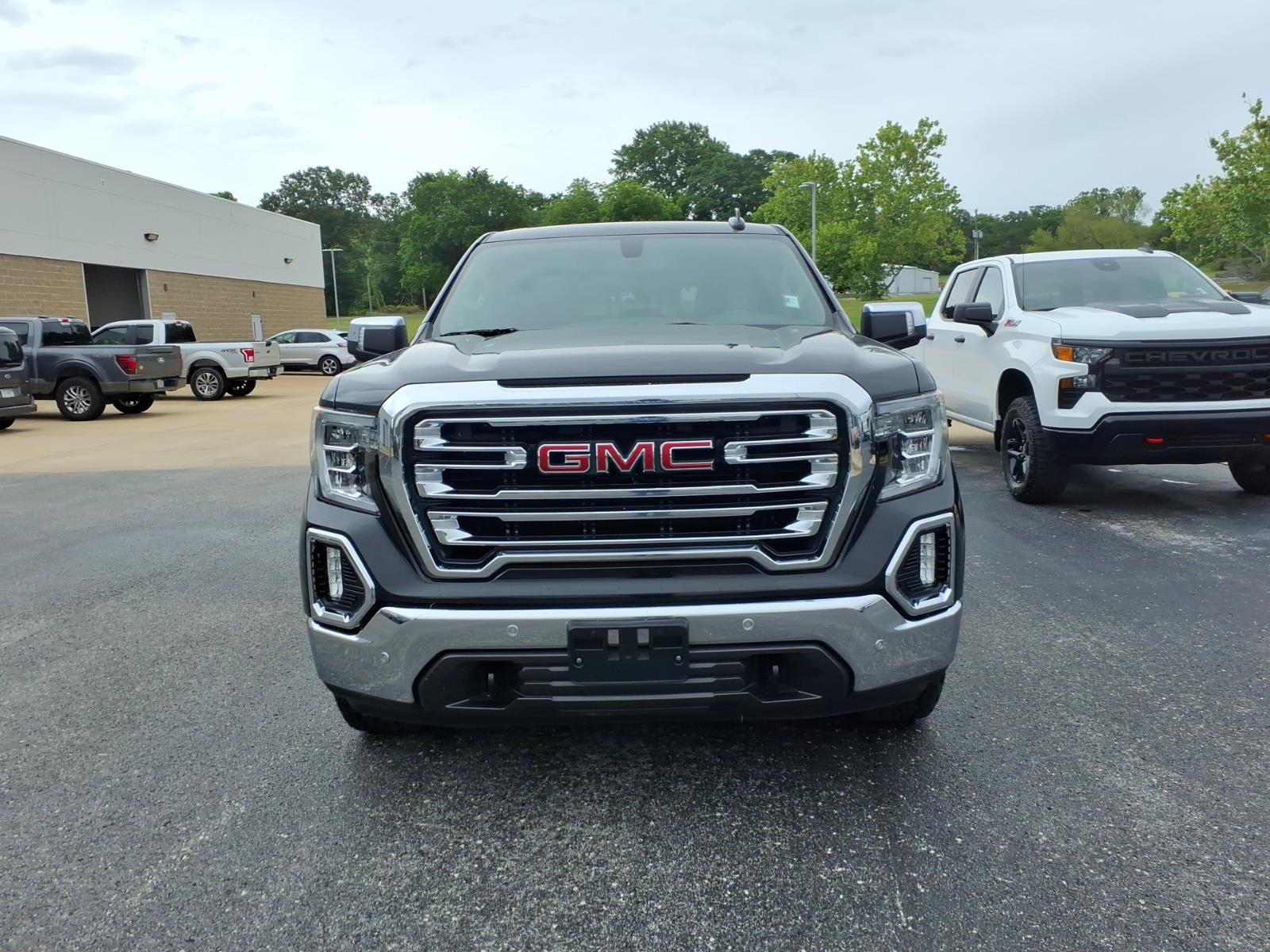 Used 2020 GMC Sierra 1500 SLT with VIN 3GTU9DED2LG293538 for sale in Little Rock