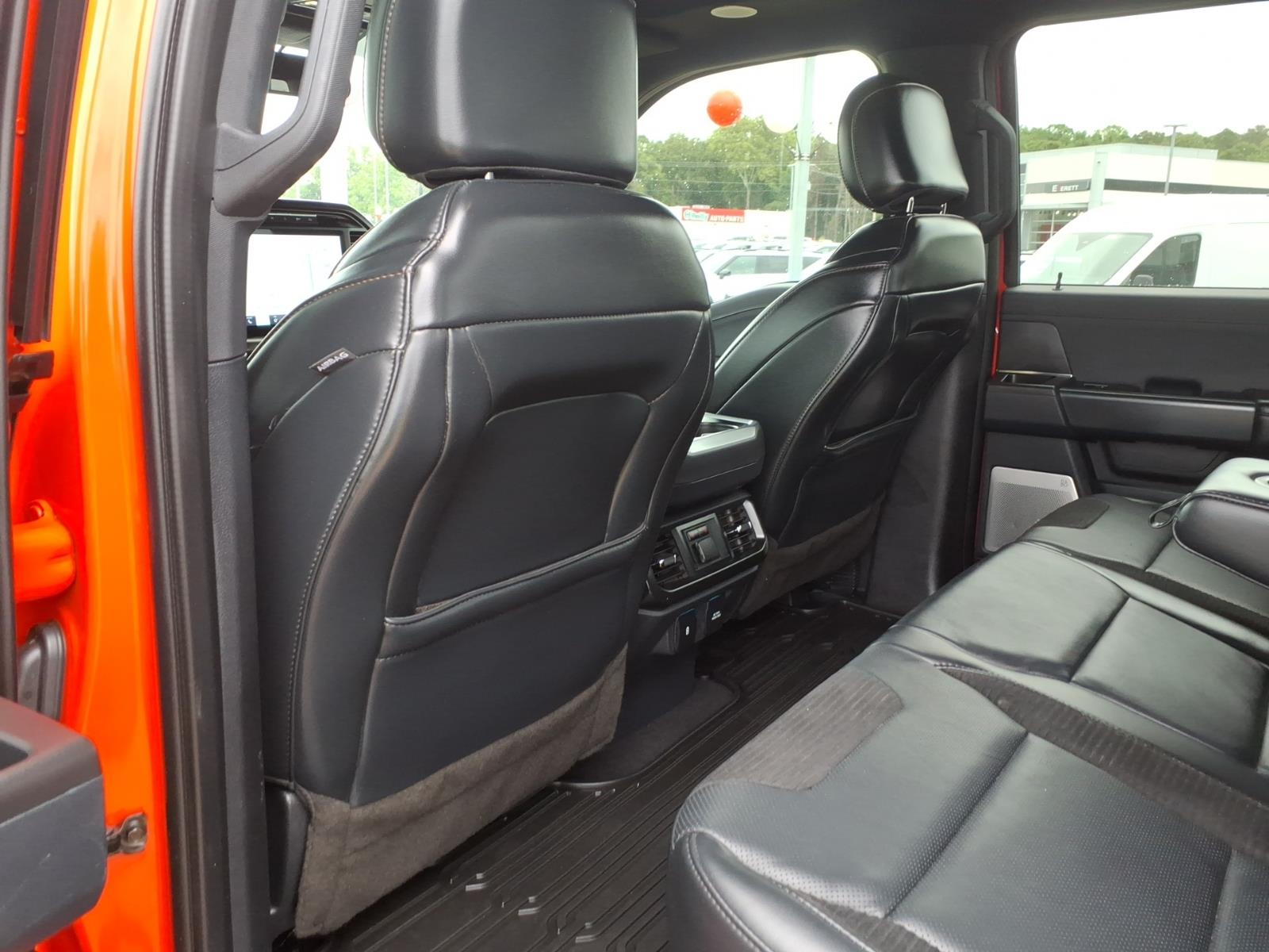 2023 Ford F-150 Raptor - Photo 9
