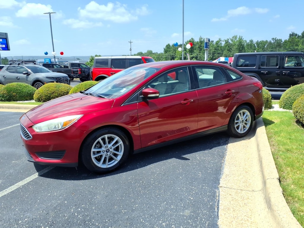 Used 2016 Ford Focus SE Sedan