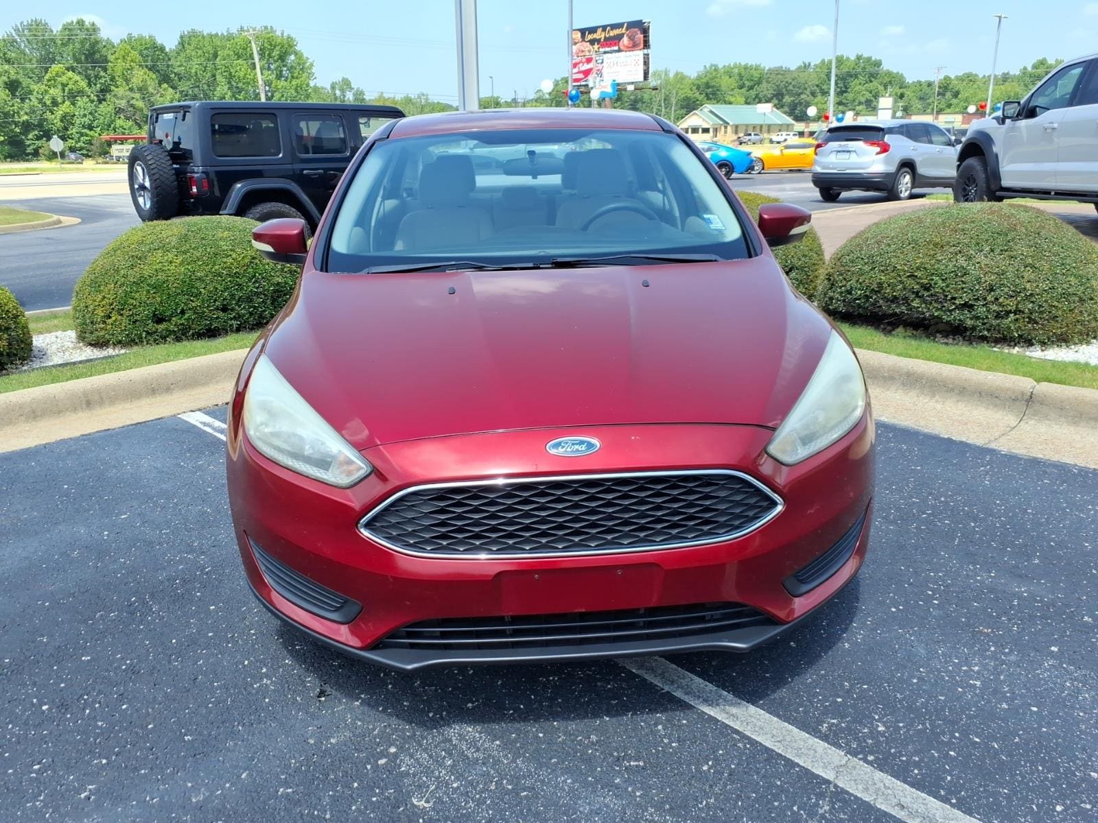 Used 2016 Ford Focus SE with VIN 1FADP3F2XGL266230 for sale in Batesville, AR