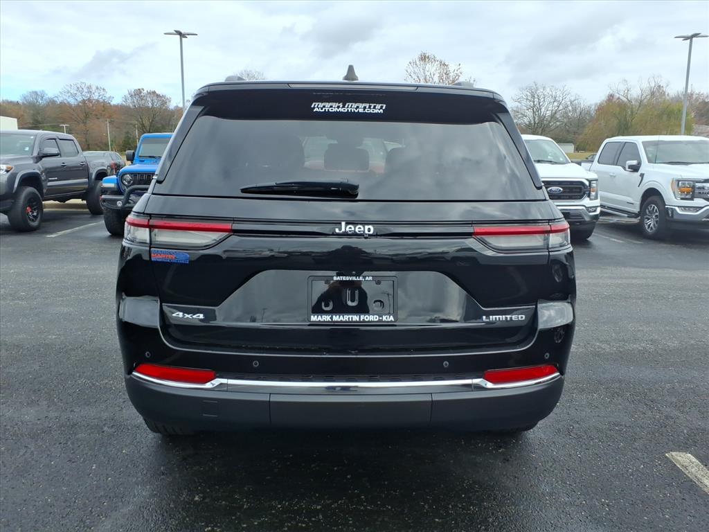 2024 Jeep Grand Cherokee Limited photo 4
