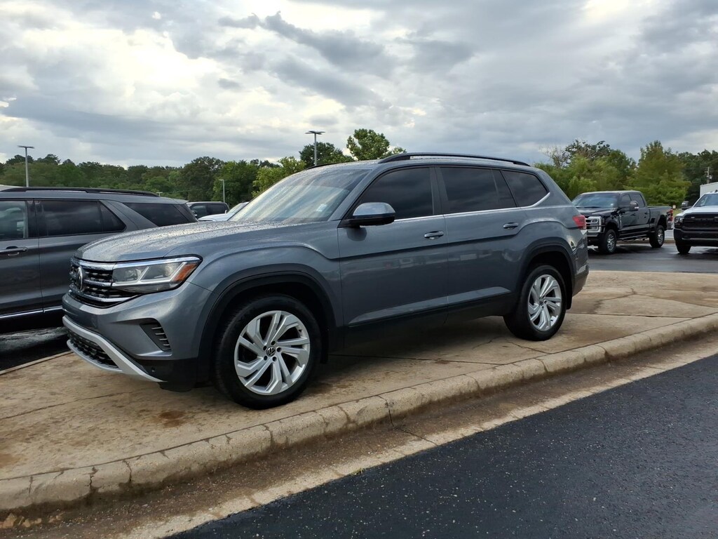 Used 2021 Volkswagen Atlas 2.0T SE w/Technology SUV