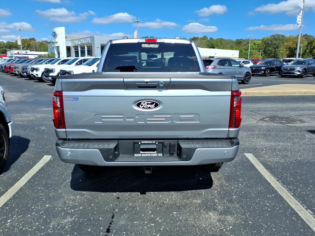 2025 Ford F-150 XLT photo 4