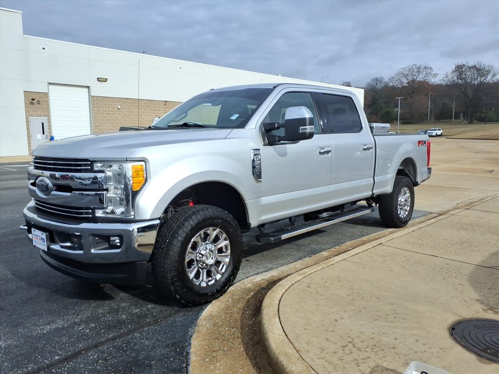 2017 Ford F-250 photo 3