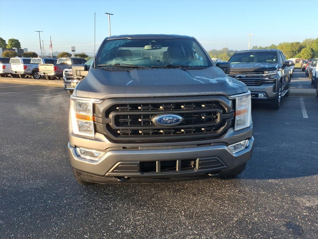2022 Ford F-150 XLT photo 2