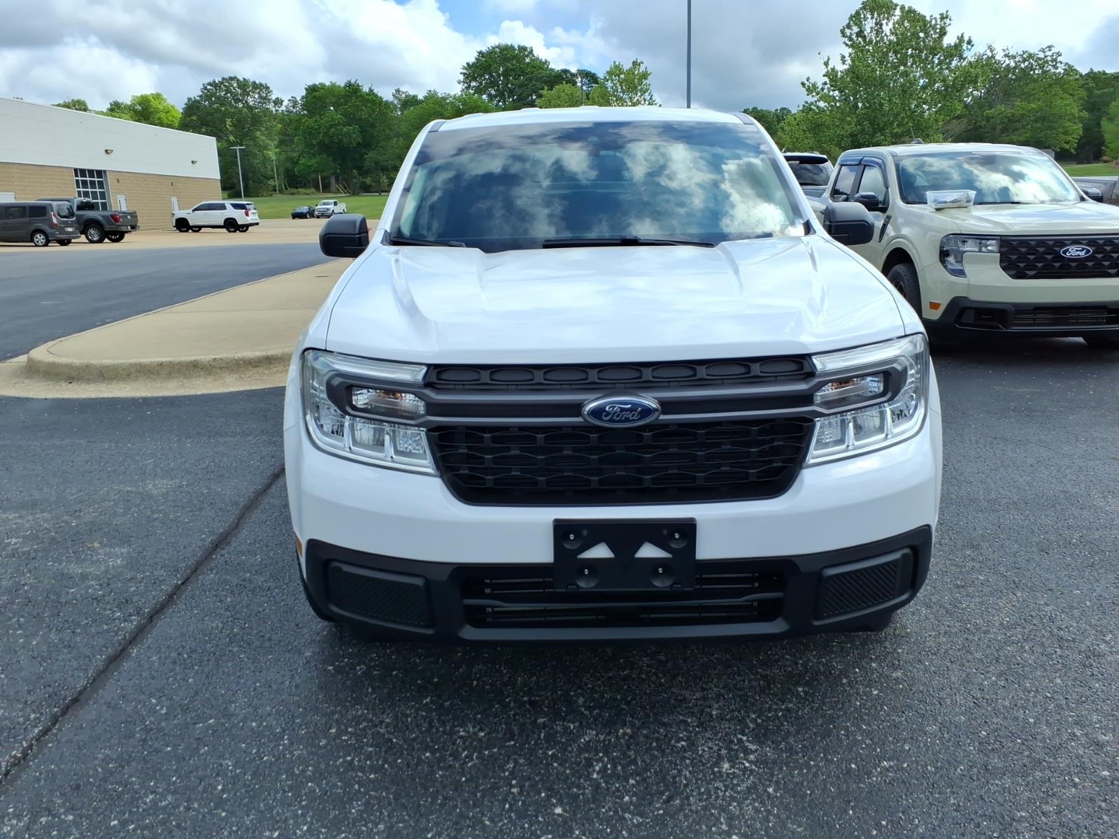 Used 2022 Ford Maverick XLT with VIN 3FTTW8E94NRA83358 for sale in Little Rock