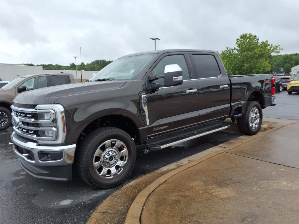 2024 Ford F-250 Lariat photo 3