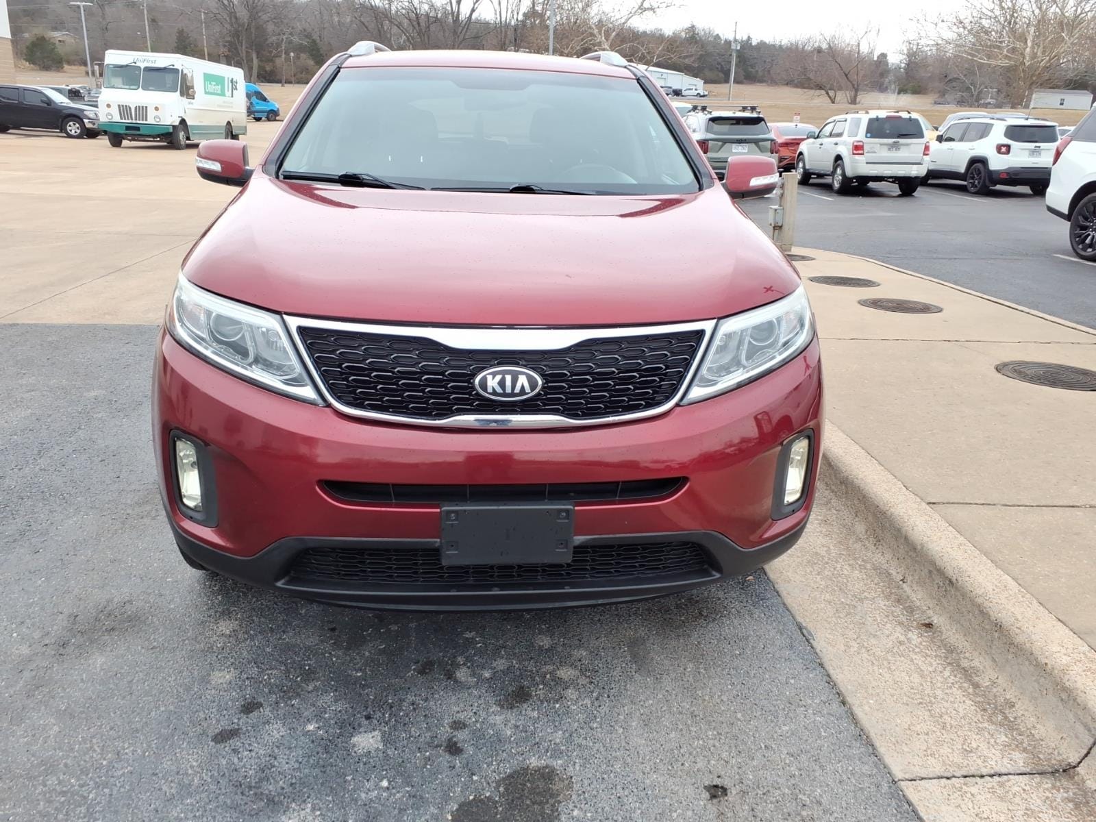 Used 2015 Kia Sorento LX with VIN 5XYKT3A67FG618472 for sale in Batesville, AR