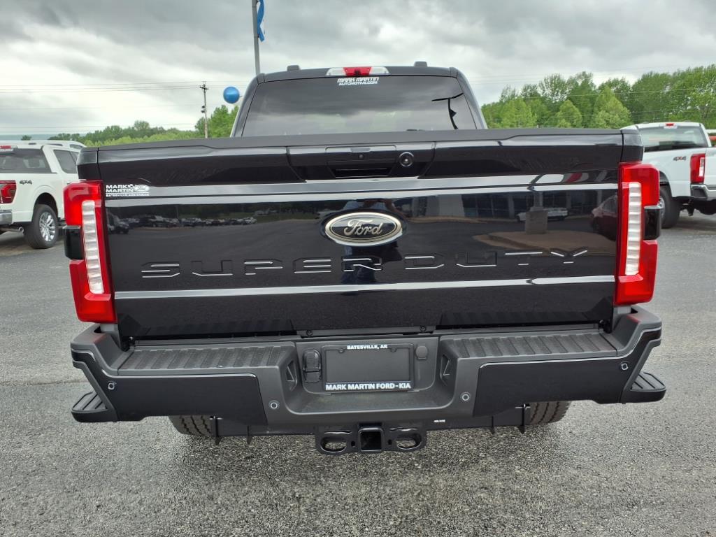 2025 Ford F-250 Lariat photo 4
