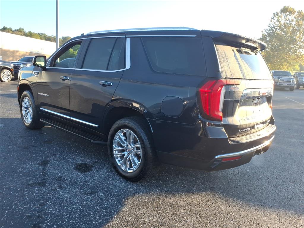2022 Gmc Yukon SLT photo 3