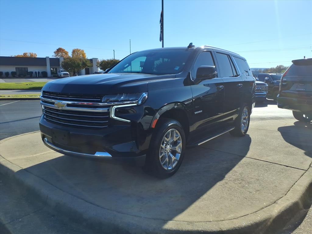 2023 Chevrolet Tahoe LT photo 2