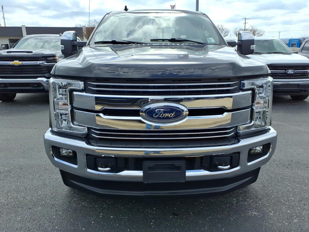 Used 2019 Ford F-250 Lariat Crew Cab Short Bed Truck