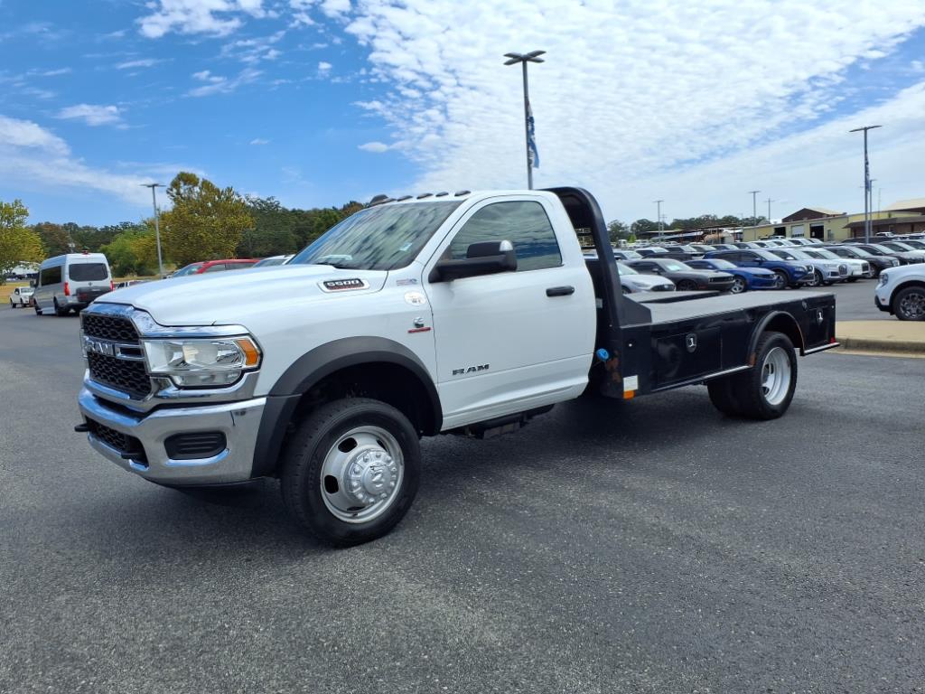 2021 Ram 5500 Tradesman SLT photo 3