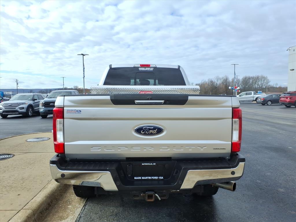 2017 Ford F-250 photo 4