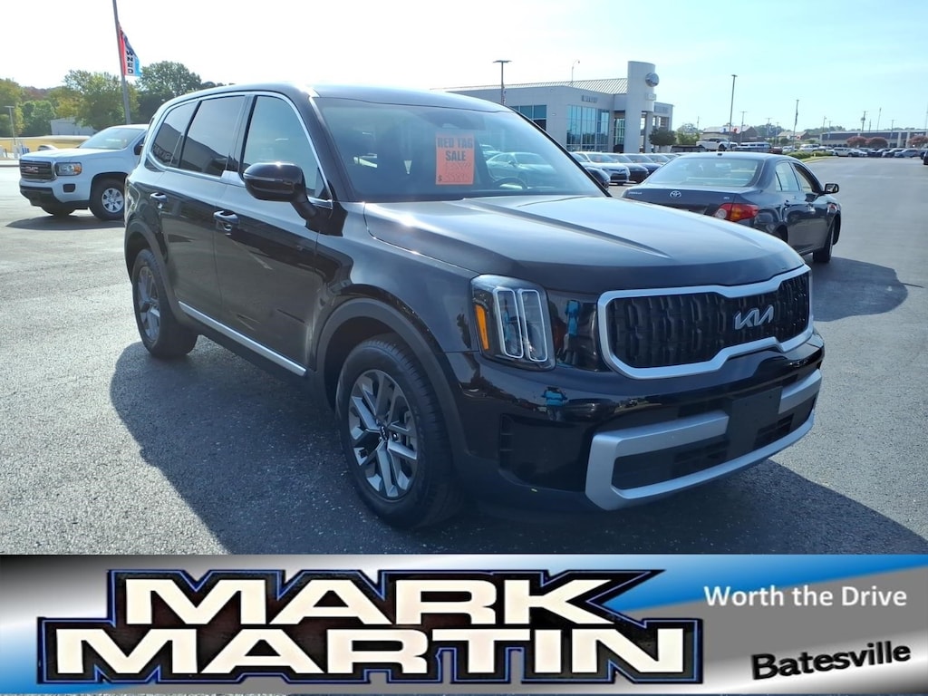 Used 2024 Kia Telluride LX SUV