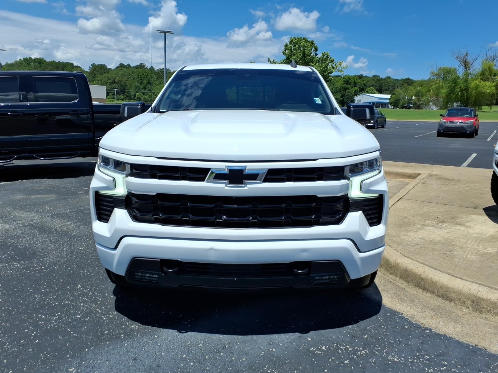 Used 2022 Chevrolet Silverado 1500 RST with VIN 1GCUDEEDXNZ531501 for sale in Little Rock