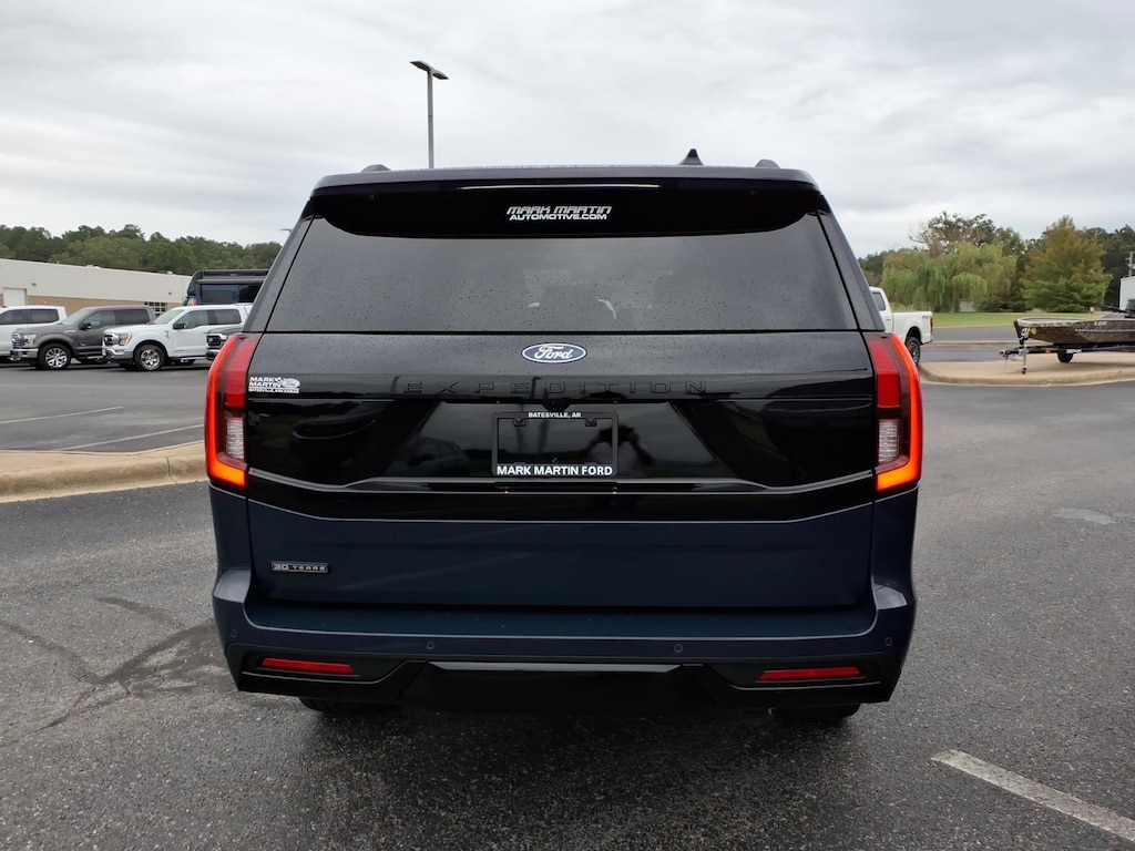 New 2027 Ford Expedition Platinum SUV